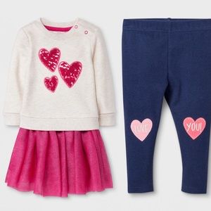 Sweater & tu tu set w/hearts. Free blue legging
